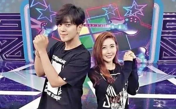 娱乐圈综艺吃瓜爽文,揭秘明星背后的“吃瓜”真相