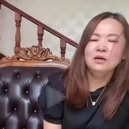 一女网红被群打,一女网红遭遇群殴事件回顾